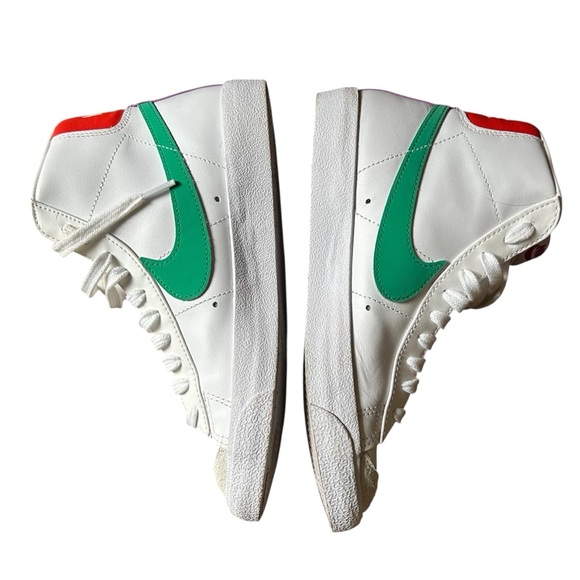 Nike Blazer Mid 77 Women's Multicolor High-Top Sneakers Size 8 - Picture 3 of 10